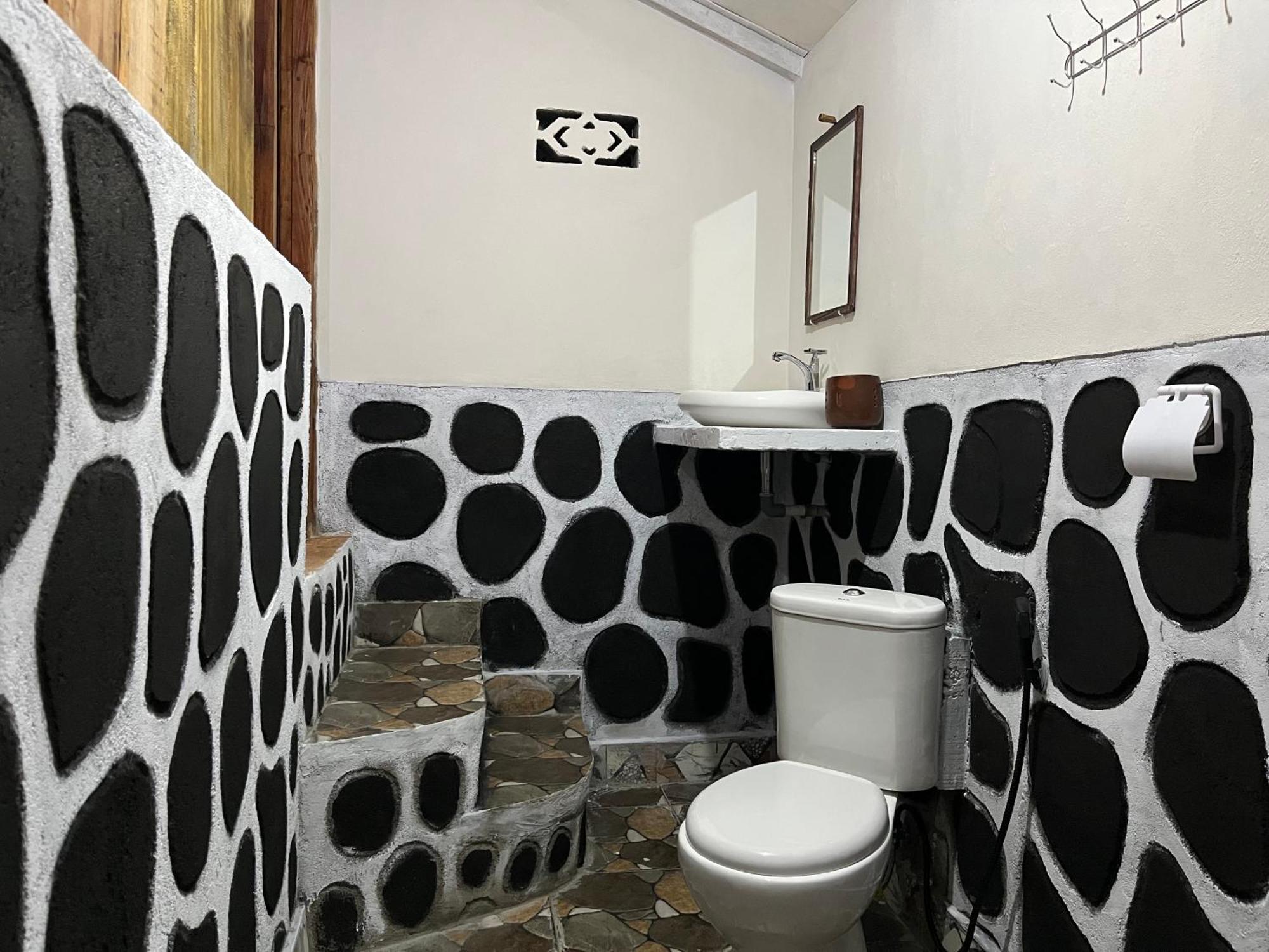 Syaqila Homestay Lombok Tetebatu Exterior foto